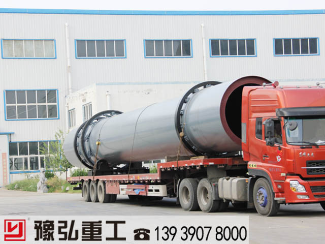 雞糞烘干機設備裝車準備發(fā)貨 雞糞烘干機設備裝車準備發(fā)貨