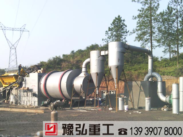 沙子烘干機(jī)工作現(xiàn)場(chǎng) 沙子烘干機(jī)工作現(xiàn)場(chǎng)